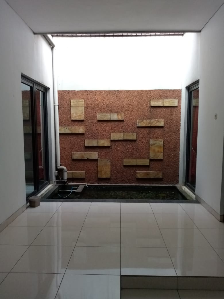 Rumah Dijual Siap Huni di Jl. Gunung Singgalang Simpruk Lippo Cikarang